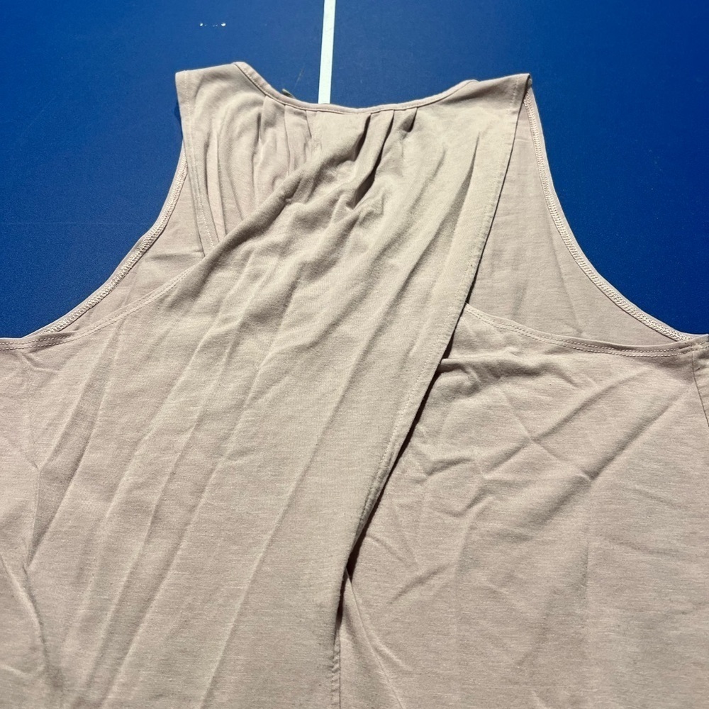 Athleta Ultimate Cross Back Tank Soft Lilac Size Small - Picture 5 of 5